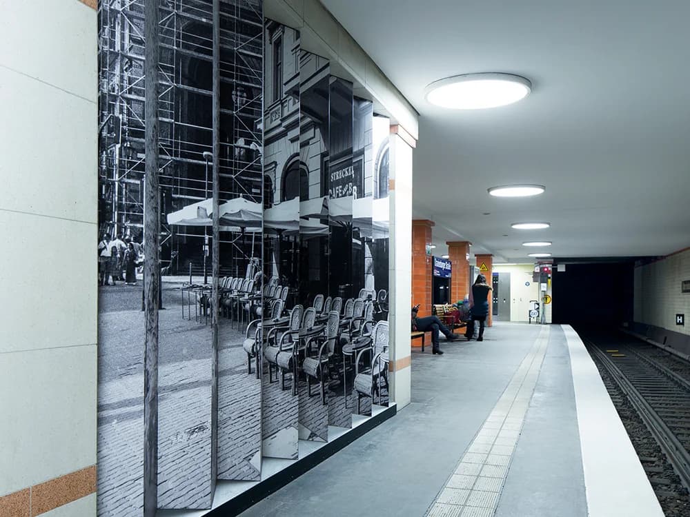 Berliner S-Bahnhöfe Nord-Süd - Public Space Design